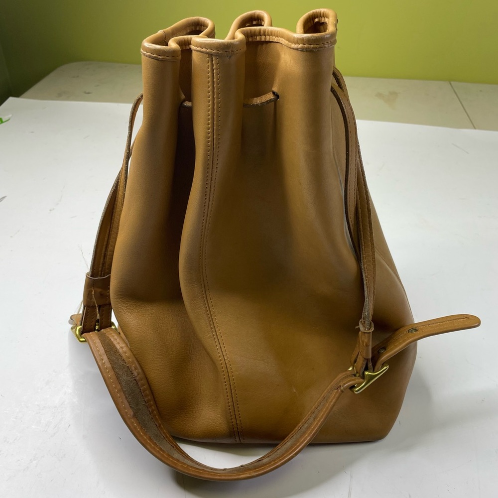 VINTAGE COACH 9166 LEGACY LEATHER BUCKET DUFFLE DRAWSTRING SLING BAG HOBO PURSE